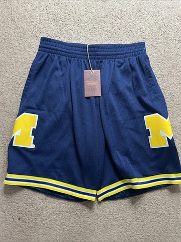 Mitchell & Ness NCAA Michigan Wolverines Men’s Size L Blue 1991 Road Shorts NWT Cover