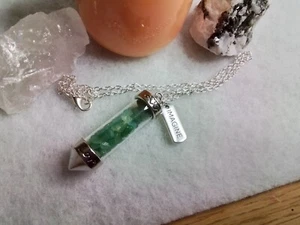 Adventurine Quartz crystal Necklace Glass vial with imagine Charm - Picture 1 of 5