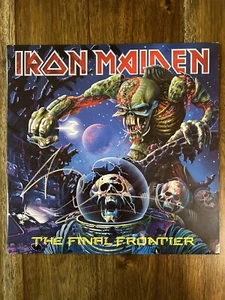 Bruce Dickinson ‘Iron Maiden’ Signed Vinyl Album ‘The Final Frontier’ Beckett - Picture 1 of 4