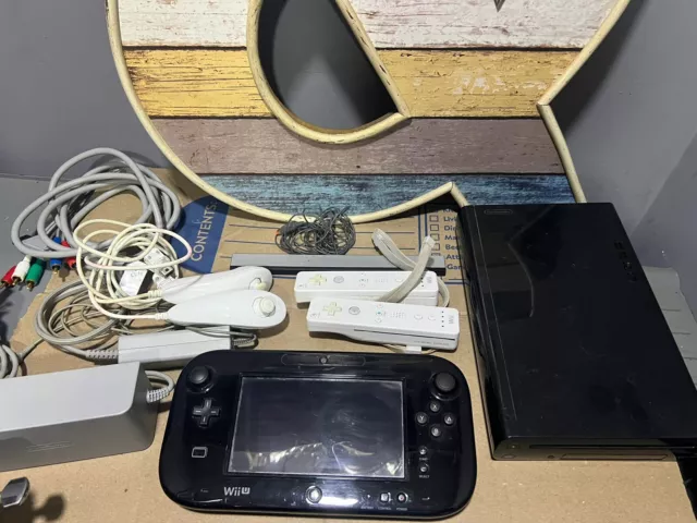 Console Nintendo Wii U 32gb Completo (Original) + 03 Jogos, Console de  Videogame Nintendo Usado 14683904