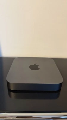 Apple Mac Mini 2018 space grey / grau Intel i5 16GB RAM 256GB - Guter Zustand! - Bild 1 von 4