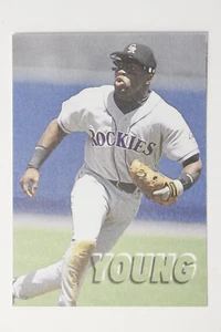 Fleer Eric Young #322 1997 sin error de lámina error de impresión - Imagen 1 de 2