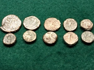 10 Coin Lot: Authentic Ancient Greek/Unknown Bronze Coins 10-17mm, 15 total gr - Picture 1 of 2