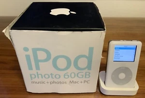 Apple 60 GB iPod Photo - white 4th Generation (M9586B/A) Great Condition- Rare - Picture 1 of 20