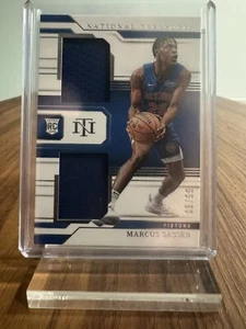 2023-24 Panini National Treasures Marcus Sasser RC Rookie Dual Jersey Patch /99 - Bild 1 von 2