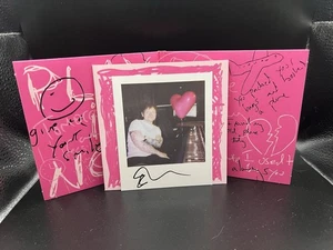 2025 ED SHEERAN Play Cd Signed Polaroid AUTOGRAPHED - Picture 1 of 2