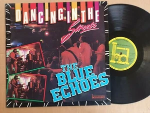 THE BLUE ECHOES Dancing in the streets LP t signed autograph by band OZ Press - Picture 1 of 2
