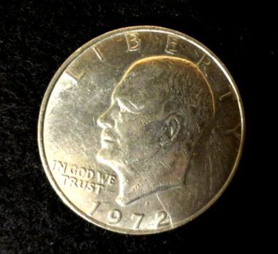 ***1972***IKE ONE DOLLAR**** COIN CIRCULATED**** - Image 1 of 2
