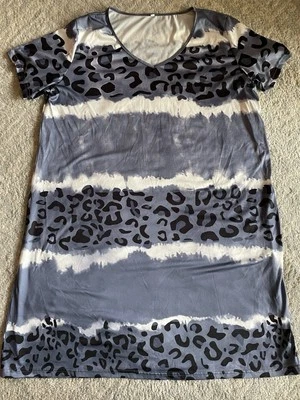 Black & Gray Stripe Animal Print Nightgown XL - Image 1 of 3