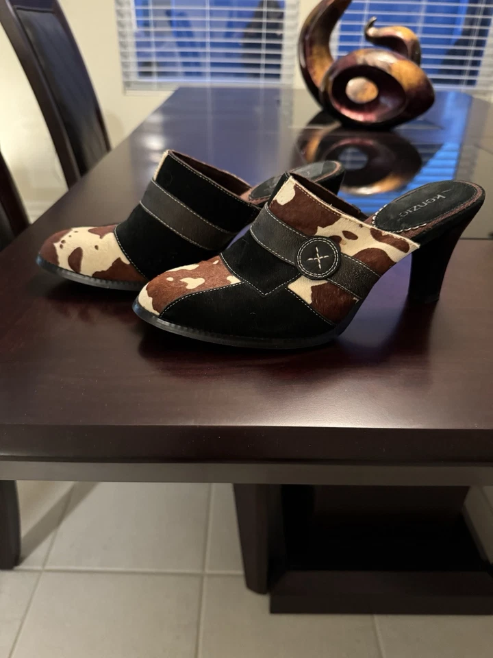 Sandalias de mula Kenzie vintage Y2K años 90 retazos pelo de becerro estampado de vaca 10M Foto 1 de 3