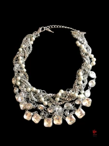 Stunning Chloe + Isabel Torsade Signature Statement Necklace - Picture 1 of 9