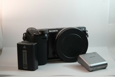 Sony NEX-5R 16.1MP Camera w/ Flash, Case, Charger
