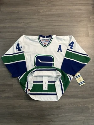 Camiseta deportiva Todd Bertuzzi auténtica MiC Vancouver Canucks Foto 1 de 4