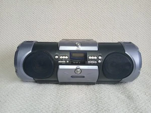 JVC Portable Boombox RV-B550U Green / Silver Retro Remote Tape Radio CD Player - Picture 1 of 13
