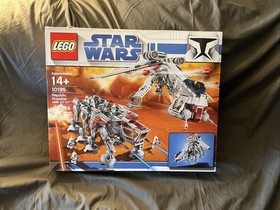 LEGO Star Wars: Republic Dropship with AT-OT Walker (10195)