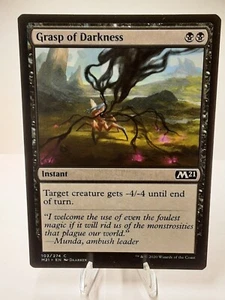 MTG - M21 - Grasp of Darkness (102/274) - Picture 1 of 2
