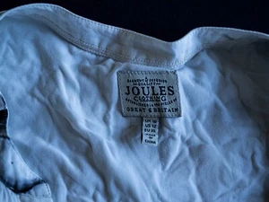 JOULES viscose white blouse with big grey flowers size 16 - Picture 1 of 6