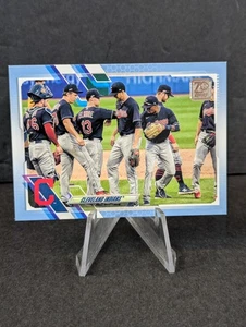 2021 Topps Cleveland Indians (Guardians) team card #459 Father's Day Blue /50 - Picture 1 of 2