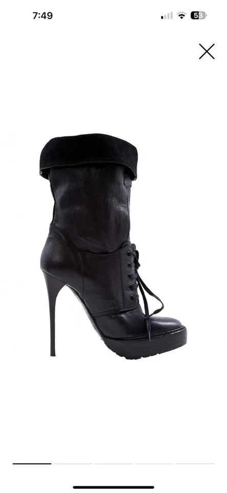 Botas Burberry Foto 1 de 4