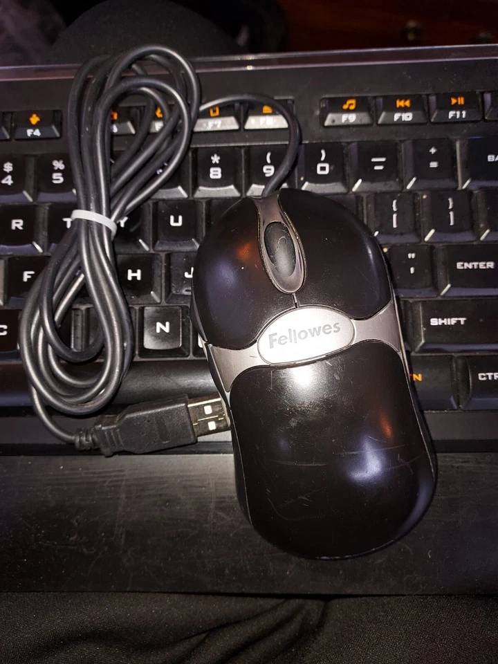 Fellowes Microban Black 5 Button Optical Mouse w/ Scroll Wheel USB Wired  98913 - Image 1 of 4