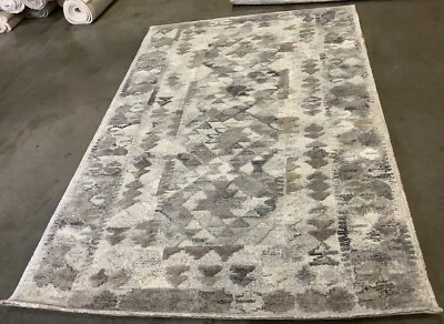 GREY / TAUPE 5' X 8' Back Stain Rug, Reduced Price 1172665867 WYD804B-5 - Imagem 1 de 4
