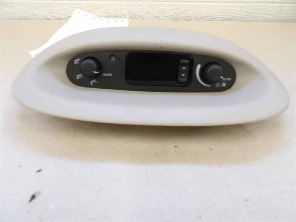 PANEL DE CONTROL DE CALEFACCIÓN TRASERO HVAC AC BEIGE 05005009AC DODGE CARAVAN 2001-2007 Foto 1 de 4