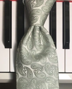 ROBERTO VILLINI - COUTURE / Glorious Pairs of Minty Green Paisleys Silk Tie XXL - Picture 1 of 11