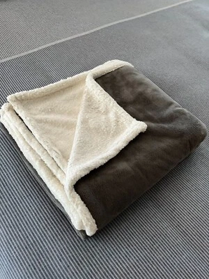 Manta de lana de oveja capa de lana edredón manta de lana de oveja 160 X 200 centímetros Foto 1 de 4