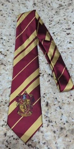 Harry Potter Gryffindor Crest Necktie, 100% Polyester, Warner Bros Entertainment - Picture 1 of 6