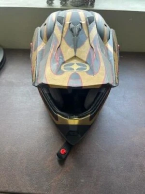 XS Casco Llamas Negro Mate y Dorado DOT Off-road Dirt Bike ATV UTV USADO Foto 1 de 4