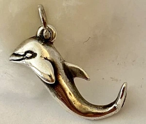 ❤️James Avery Whale Charm 🐳 Dolphin Retired ~ Collector Item w/ JA Box X-Rare❤️ - Picture 1 of 6