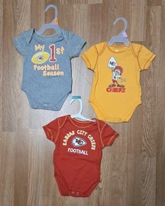Kansas City Chiefs Baby Onezie Bodysuit 3 Pk - NFL Newborn 0-3m - Picture 1 of 4