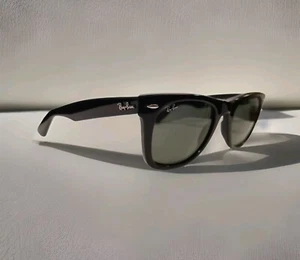 Gafas de sol Ray Ban Wayfarer RB2140 unisex - montura negra/lentes verdes - Imagen 1 de 5