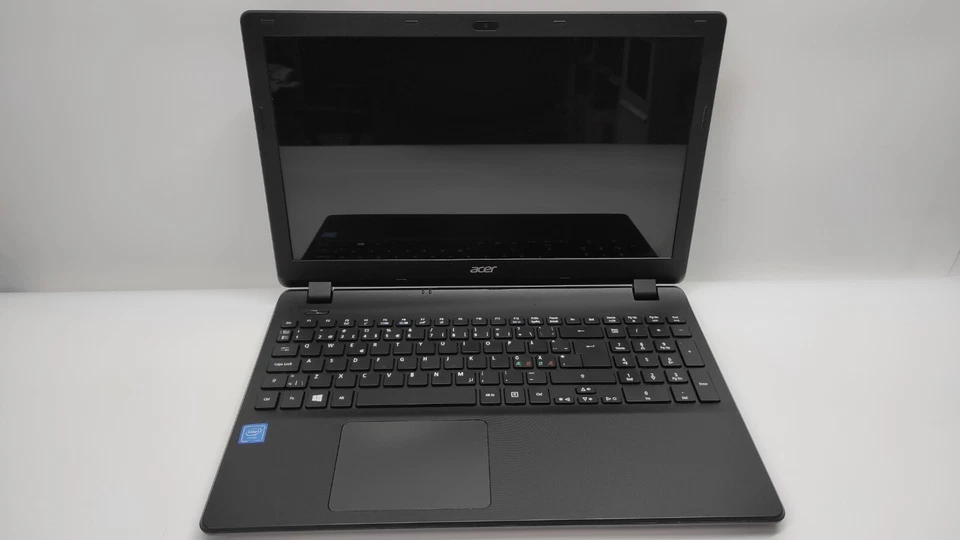 NOTEBOOK ACER ASPIRE ES1-571 INTEL CELERON 2957U 4GB RAM 500GB HD WIFI WEBCAM - Immagine 1 di 4