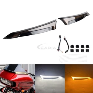 Borde de parabrisas con luces de giro LED para Harley Touring Road Glide '15-'23 - Imagen 1 de 10