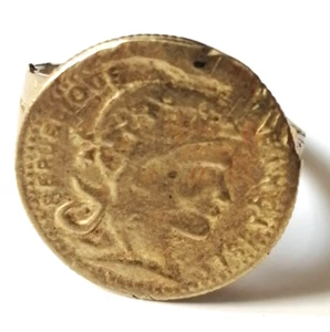 ANILLO BRONCE EXTREMADAMENTE ANTIGUO COLOR ORO RARO CON INSCRIPCIÓN - Imagen 1 de 3