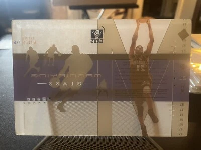 2002-03 UD Glass Magnifying Glass Darius Miles Jumbo Card With Peel Cavaliers 2 - Image 1 of 2