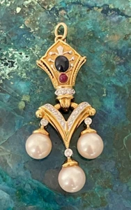 Exclusivo colgante de oro amarillo y blanco 750 con cuentas, brillantes, zafiro - Imagen 1 de 13