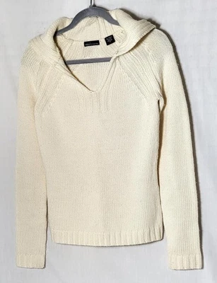 Suéter con Capucha Cuello en V S Tejido Crema Moda Internacional Manga Larga Suave Para Mujer Foto 1 de 4