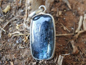 Kyanite Smooth Rectangle Shape Cabochon Silver Polished Metal Pendent 25X13X5 MM - Picture 1 of 10