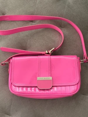 Bolso Bandolera Ted Baker Rosa Neón Charol Nuevo con Etiquetas Foto 1 de 4