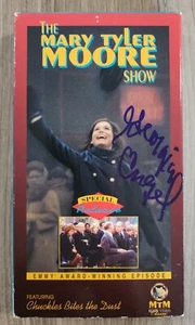 Georgia Engel Signed The Mary Tyler Moore Show VHS Actress LEGEND RAD - Picture 1 of 1