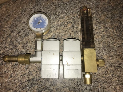 ESAB OXWELD R 502 FM 580 FLOW METER REGULATOR W/ SPARE - Image 1 of 4