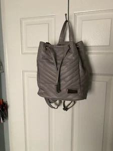 Bella Russo Rucksack - Neu ohne Etikett - Freizeit Tagesausflugsrucksack - Bild 1 von 6