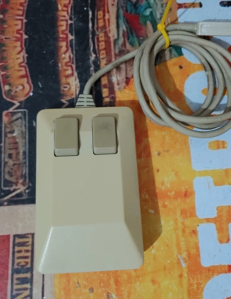 Commodore 64 / 128  Mouse / Maus 1351 (works) classic 8-bit ok condition - Bild 1 von 3