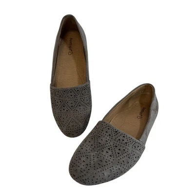 Baretraps Suede Women's Slip-On Shoes - Gray - Size 7.5 - EUC Flats - Image 1 of 4