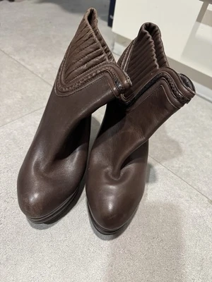 Botines Maxstudio Chic de cuero marrón talla 8 Foto 1 de 4