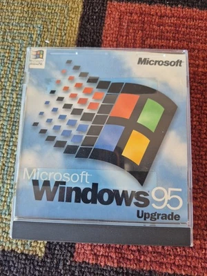 Actualización de Microsoft Windows 95 con clave de CD - Disco de software de sistema operativo vintage Foto 1 de 4