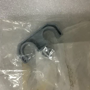 NOS Genuine GM 6.5L Engine Oil Cooler Line Clip / Retainer (1997 - 2002) - Picture 1 of 3