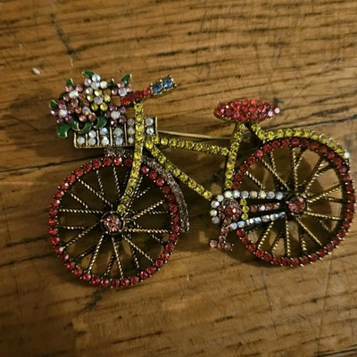 Pin de bicicleta de cristal sin firmar "Summertime Ride" de 3 pulgadas Foto 1 de 2